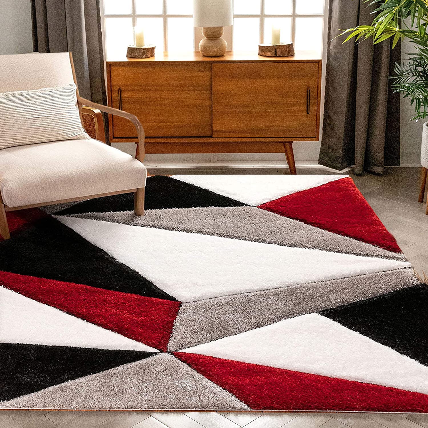 Triangle Pattern Shaggy Carpet – Premium Soft Touch Rug