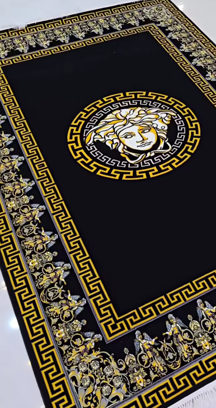 Medusa Edition Carpet – Black & Gold
